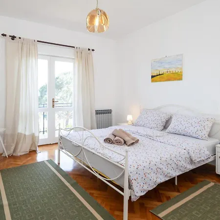 Apartment Stunning In With House Sea View Lovran
